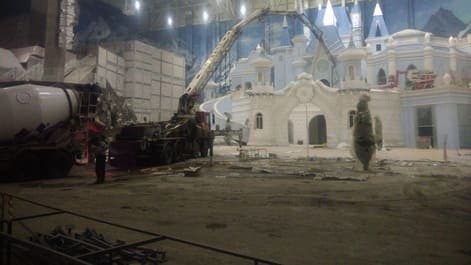 Подача бетонной смеси автобетононасосом